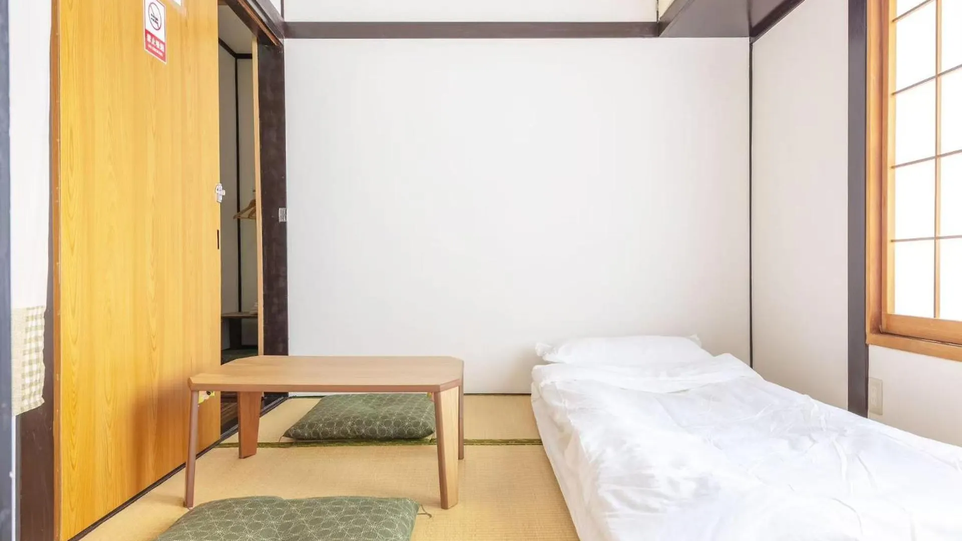 桜町屋3室最大6人メトロ南北線徒歩2分 Apartment Tokyo