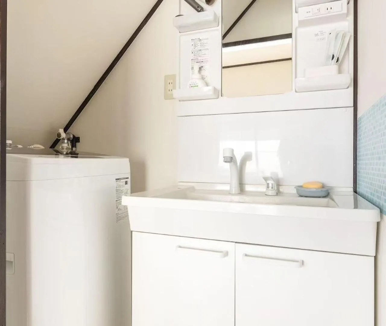 桜町屋3室最大6人メトロ南北線徒歩2分 Apartment Tokyo 0*,
